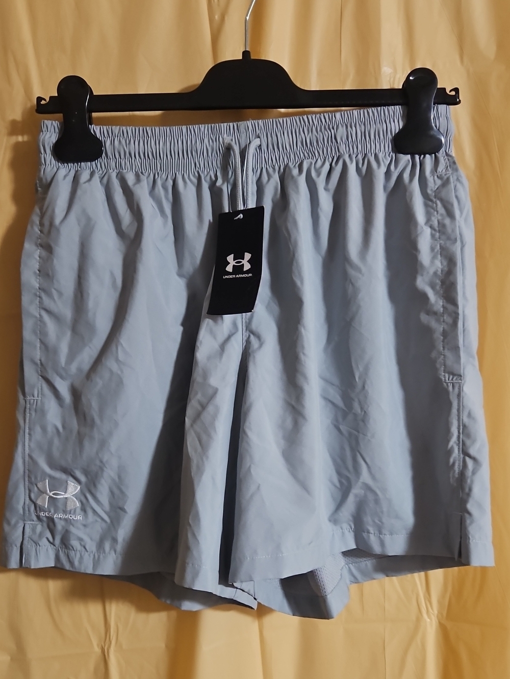 Under Armour Men's Icon Volley Shorts: GRAY: NEW WITH TAGS: SIZE M